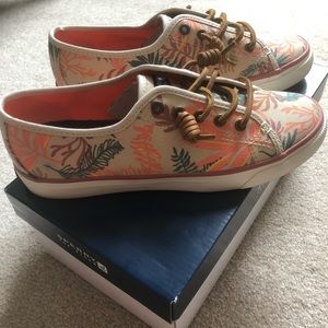 SPERRY Seacoast Sand Canvas Shoes